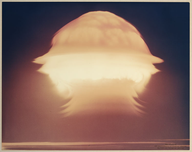 Chama shot, Operation Dominic — B-52 air-dropped thermonuclear detonation at 3,650 metres over the Pacific near Johnston Island, 18 October 1962; yield 1.59 megatonnes. Credit: Air Photographic and Charting Service, Military Air Transport Service (USAF).
