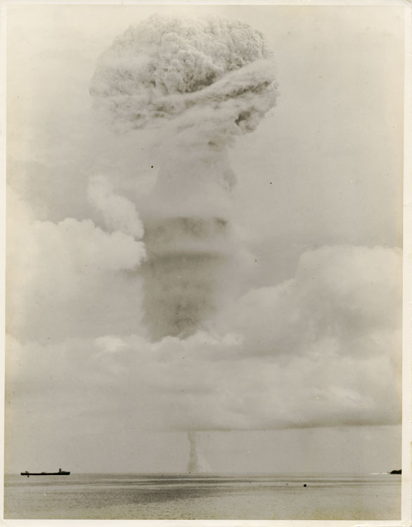 Mushroom cloud of Shot George, fourth nuclear detonation of Operation Greenhouse, 61-metre tower, Eberiru Island, Enewetak Atoll, 9 May 1951. Thermonuclear physics experiment, Cylinder device, 225 kt — largest nuclear explosion to date at time of test. Official photograph