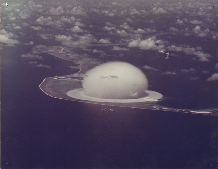 Shot Seminole, Operation Redwing — surface burst inside a water tank, Bogon Island, Enewetak Atoll, Marshall Islands, 6 June 1956; yield 13.7 kilotonnes