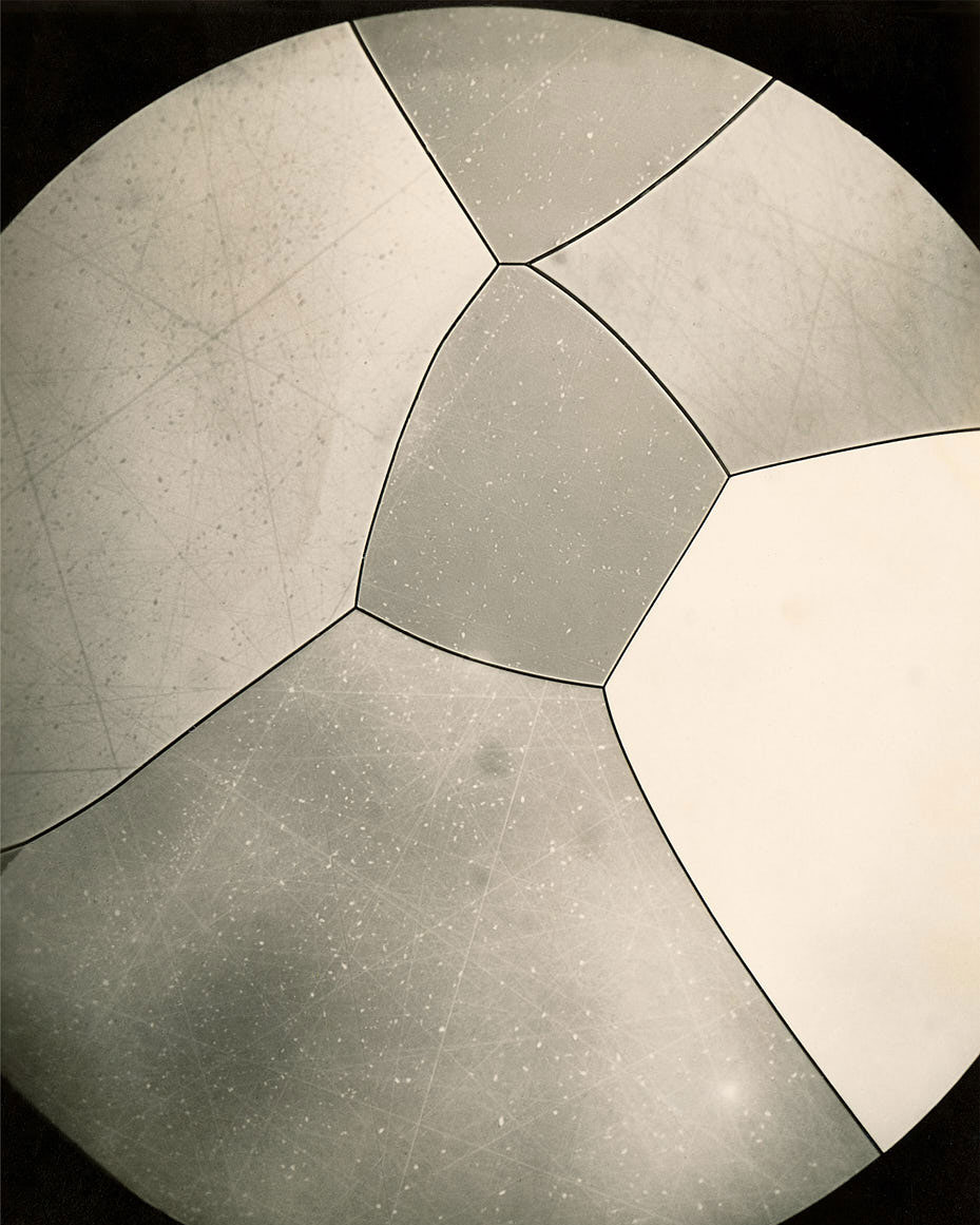 Microscopic photographs of uranium alloys